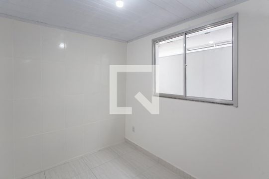 Quarto de kitnet/studio para alugar com 1 quarto, 27m² em São João Batista, Belo Horizonte