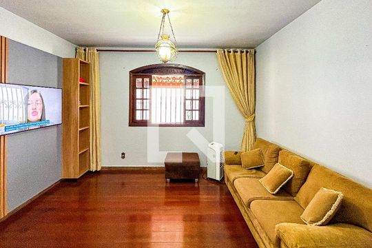 Casa à venda com 3 quartos, 181m² em Santa Amelia, Belo Horizonte