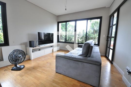 Sala de casa para alugar com 3 quartos, 500m² em Tremembé, São Paulo