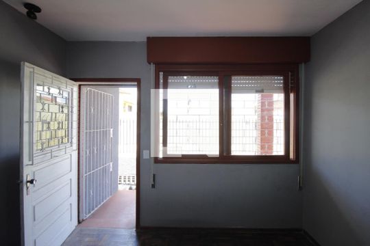v de casa à venda com 2 quartos, 100m² em Sarandi, Porto Alegre