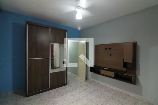 Quarto 1 de casa para alugar com 2 quartos, 125m² em Jardim Thelma, São Bernardo do Campo