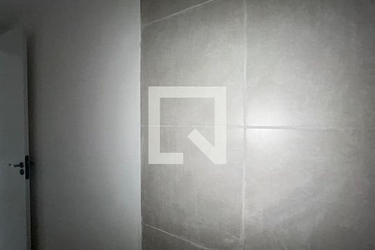 Banheiro de apartamento à venda com 2 quartos, 34m² em Itaberaba, São Paulo