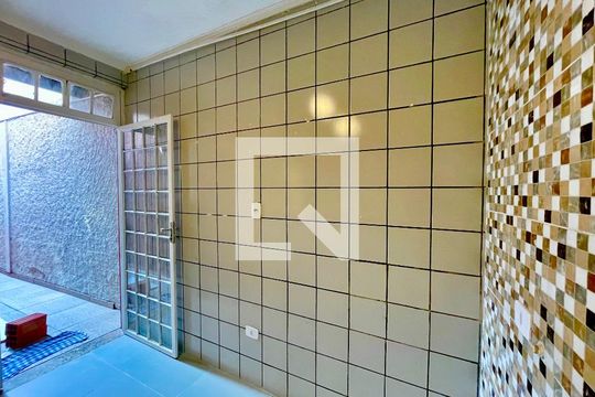 Área de Serviço de casa para alugar com 3 quartos, 85m² em Jardim Santa Ines, Guarulhos