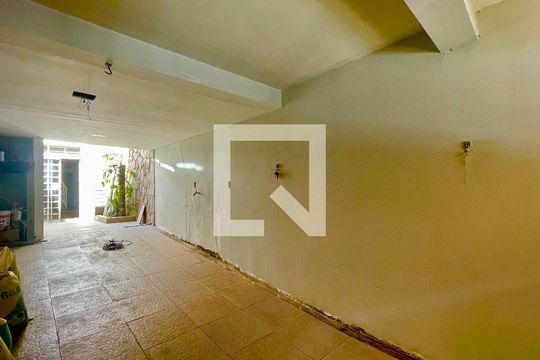 Garagem de casa para alugar com 3 quartos, 85m² em Jardim Santa Ines, Guarulhos