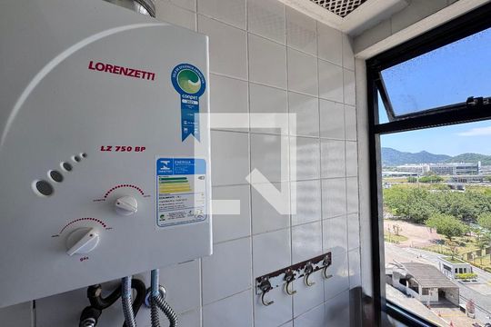 Cozinha e Área de Serviço de apartamento à venda com 2 quartos, 65m² em Barra da Tijuca, Rio de Janeiro