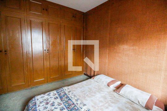 Quarto 1 de casa para alugar com 4 quartos, 320m² em Vila Sonia, São Paulo