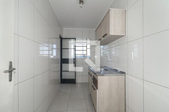 Cozinha de apartamento à venda com 1 quarto, 50m² em Jardim São Pedro, Porto Alegre