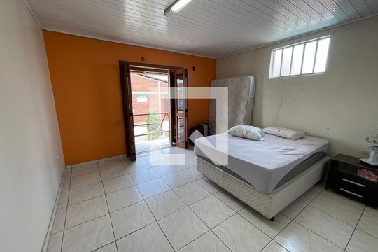 Suíte de casa para alugar com 3 quartos, 300m² em Industrial, Novo Hamburgo