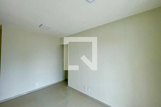 Sala de apartamento para alugar com 2 quartos, 64m² em Macedo, Guarulhos