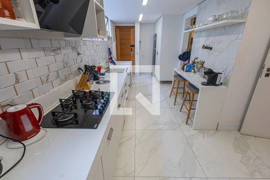 cozinha de apartamento à venda com 4 quartos, 196m² em São José, Belo Horizonte