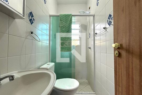 Banheiro Suíte  de apartamento para alugar com 1 quarto, 70m² em Campeche Leste, Florianópolis
