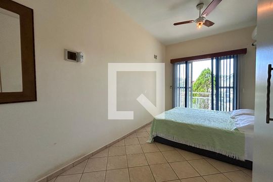 Suite  de apartamento para alugar com 1 quarto, 70m² em Campeche Leste, Florianópolis