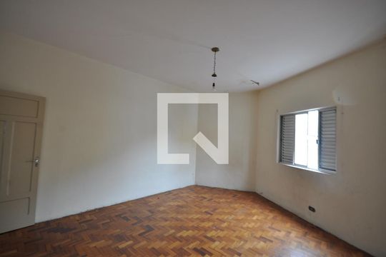 Quarto 1 de casa para alugar com 2 quartos, 250m² em Vila Paiva, São Paulo