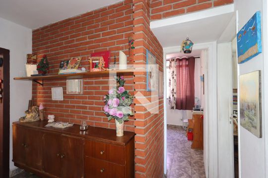 Corredor de apartamento à venda com 3 quartos, 100m² em Vila Guiomar, Santo André