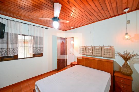 Quarto 2 de casa para alugar com 2 quartos, 120m² em Saúde, São Paulo