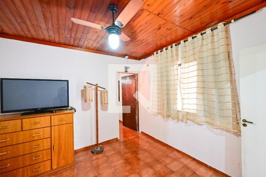 Quarto 1 de casa para alugar com 2 quartos, 120m² em Saúde, São Paulo