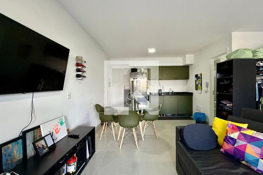 Sala de apartamento para alugar com 1 quarto, 41m² em Santo Amaro, São Paulo