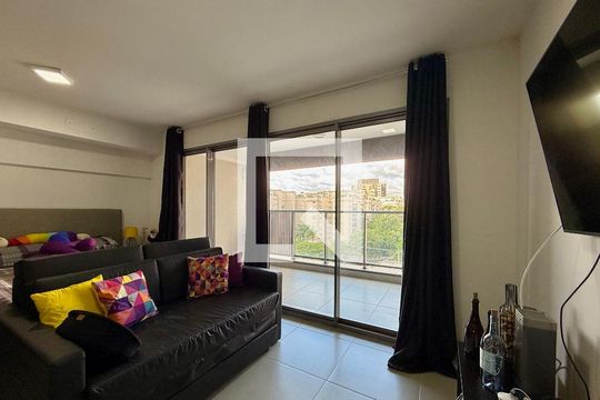 Sala de apartamento para alugar com 1 quarto, 41m² em Santo Amaro, São Paulo