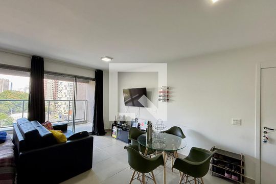 Sala de apartamento para alugar com 1 quarto, 41m² em Santo Amaro, São Paulo