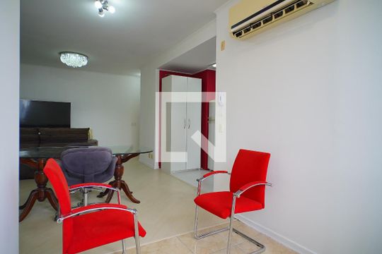 Sala de apartamento para alugar com 2 quartos, 80m² em Floresta, Porto Alegre