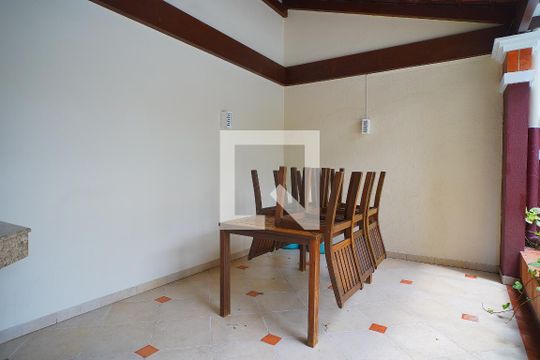 Área comum de apartamento para alugar com 2 quartos, 80m² em Floresta, Porto Alegre