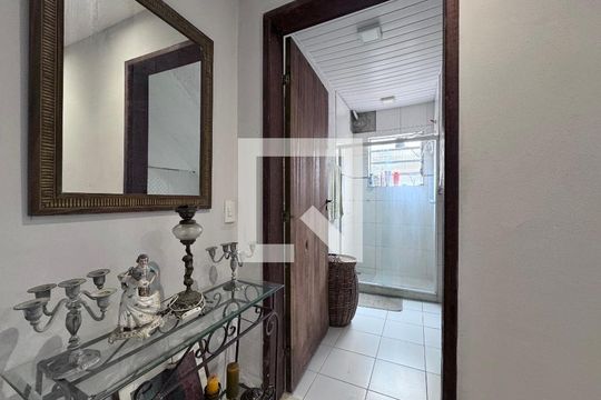 Corredor de casa à venda com 3 quartos, 200m² em Vargem Grande, Rio de Janeiro