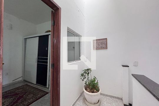 Corredor de casa à venda com 3 quartos, 200m² em Vargem Grande, Rio de Janeiro