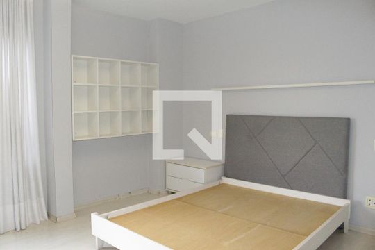 Apartamento à venda com 3 quartos, 280m² em Santa Cecilia, São Paulo