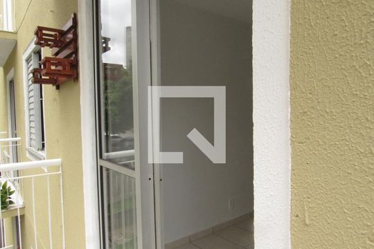 Varanda - Sala de apartamento para alugar com 3 quartos, 50m² em Santa Maria, Osasco