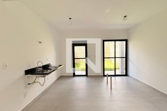 Cozinha de casa de condomínio à venda com 2 quartos, 90m² em Medeiros, Jundiaí