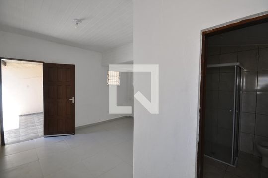 Quarto 2 de casa para alugar com 2 quartos, 153m² em Vila Mazzei, São Paulo