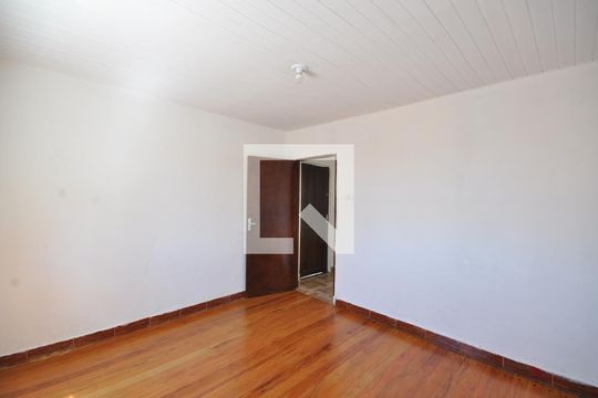 Quarto 1 de casa para alugar com 2 quartos, 153m² em Vila Mazzei, São Paulo
