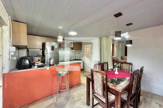 Sala de casa à venda com 3 quartos, 170m² em Canudos, Novo Hamburgo