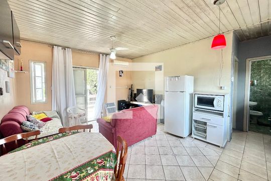 Sala de casa à venda com 3 quartos, 170m² em Canudos, Novo Hamburgo