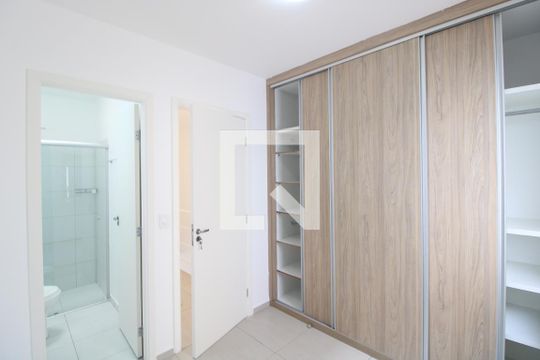 Suíte 1 de casa de condomínio à venda com 2 quartos, 81m² em Vila Romano, São Paulo
