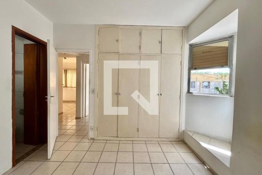 Suíte  de apartamento à venda com 2 quartos, 94m² em Taquaral, Campinas