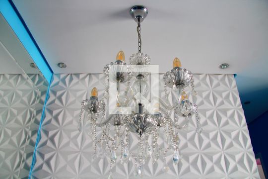 Sala  de apartamento à venda com 3 quartos, 56m² em Jardim Cocaia, Guarulhos
