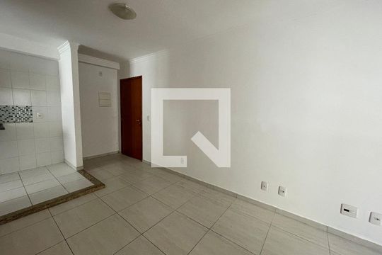 Sala de apartamento para alugar com 2 quartos, 47m² em Parque Rincao, Cotia
