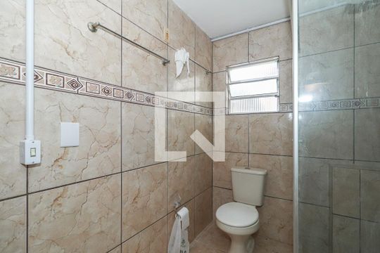 Banheiro 2 de casa à venda com 4 quartos, 150m² em Jardim do Salso, Porto Alegre