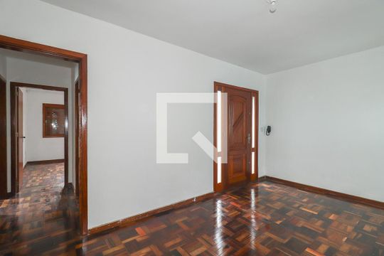Sala de casa à venda com 4 quartos, 150m² em Jardim do Salso, Porto Alegre