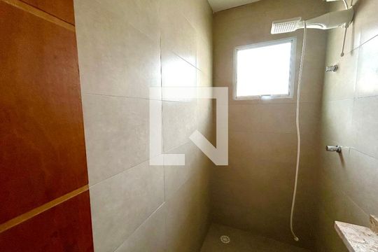 Banheiro da Suíte 1 de casa à venda com 3 quartos, 120m² em Vila Barros, Guarulhos