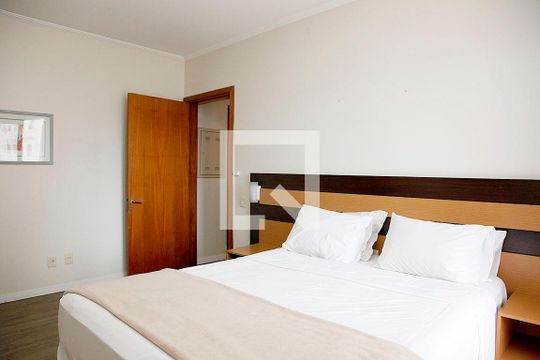 Quarto Suíte de apartamento à venda com 1 quarto, 59m² em Independência, Porto Alegre