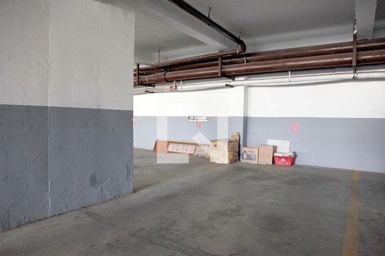 Box Garagem (01 vaga) de apartamento à venda com 1 quarto, 59m² em Independência, Porto Alegre