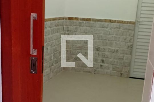 Sala de casa para alugar com 2 quartos, 80m² em Jacarepaguá, Rio de Janeiro