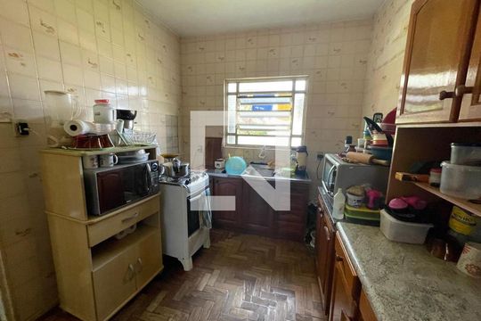 Cozinha 1 de casa à venda com 4 quartos, 55m² em Ouro Branco, Novo Hamburgo