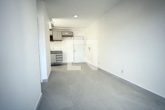 Sala de apartamento para alugar com 2 quartos, 56m² em Parque das Nações, Santo André