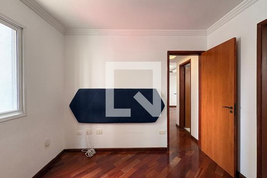 Suite de apartamento à venda com 2 quartos, 70m² em Vila Helena, Santo André