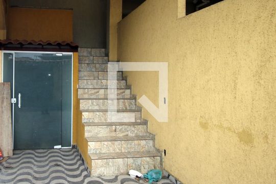 Acesso de casa para alugar com 1 quarto, 50m² em Pavuna, Rio de Janeiro
