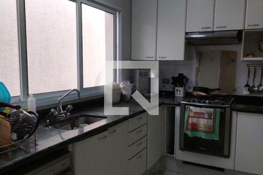 Casa à venda com 3 quartos, 315m² em Vila Romana, Goiânia