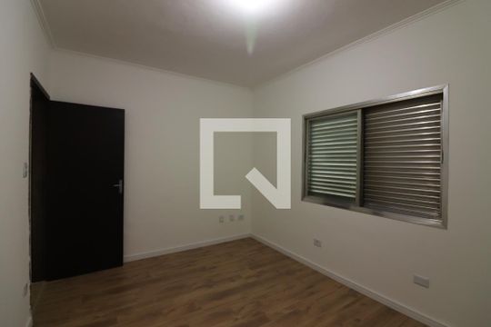 Quarto 1 de casa para alugar com 4 quartos, 327m² em Santa Terezinha, São Bernardo do Campo